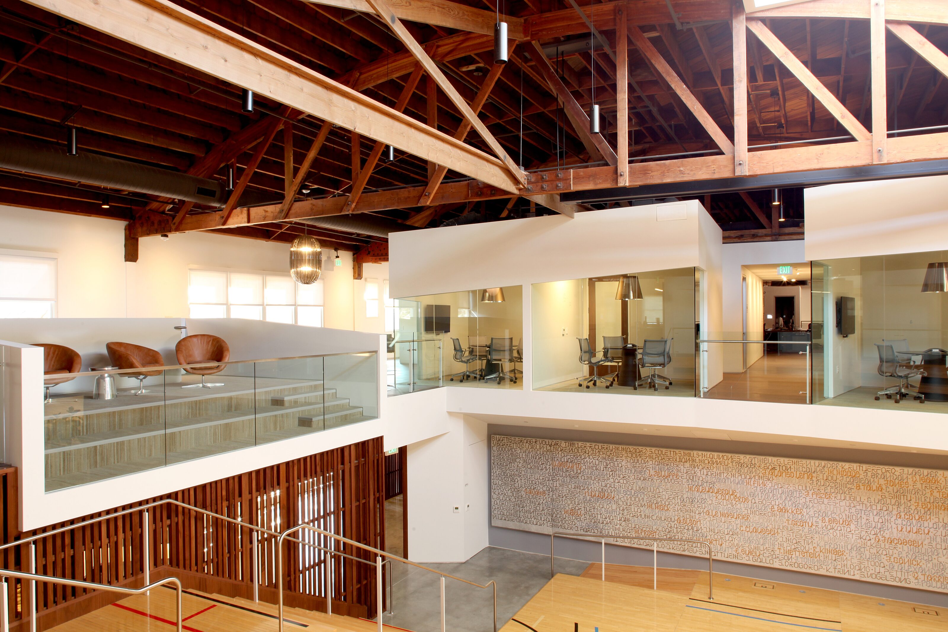 The other angle of assembly room.